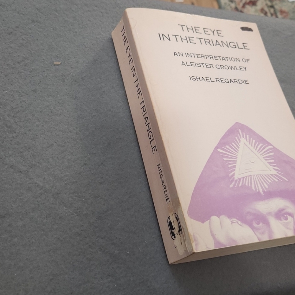 Vintage The Eye in the Triangle Aleister Crowley Israel Regardie Paperback - Picture 10 of 13